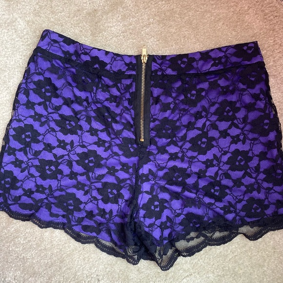 Purple with black lace shorts with back zip - Picture 1 of 5